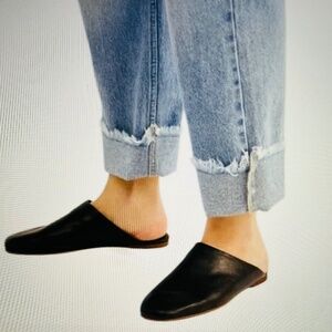 FREE PEOPLE Reese Italian-crafted Leather Slip-On Mules in Black Size 38/7.5